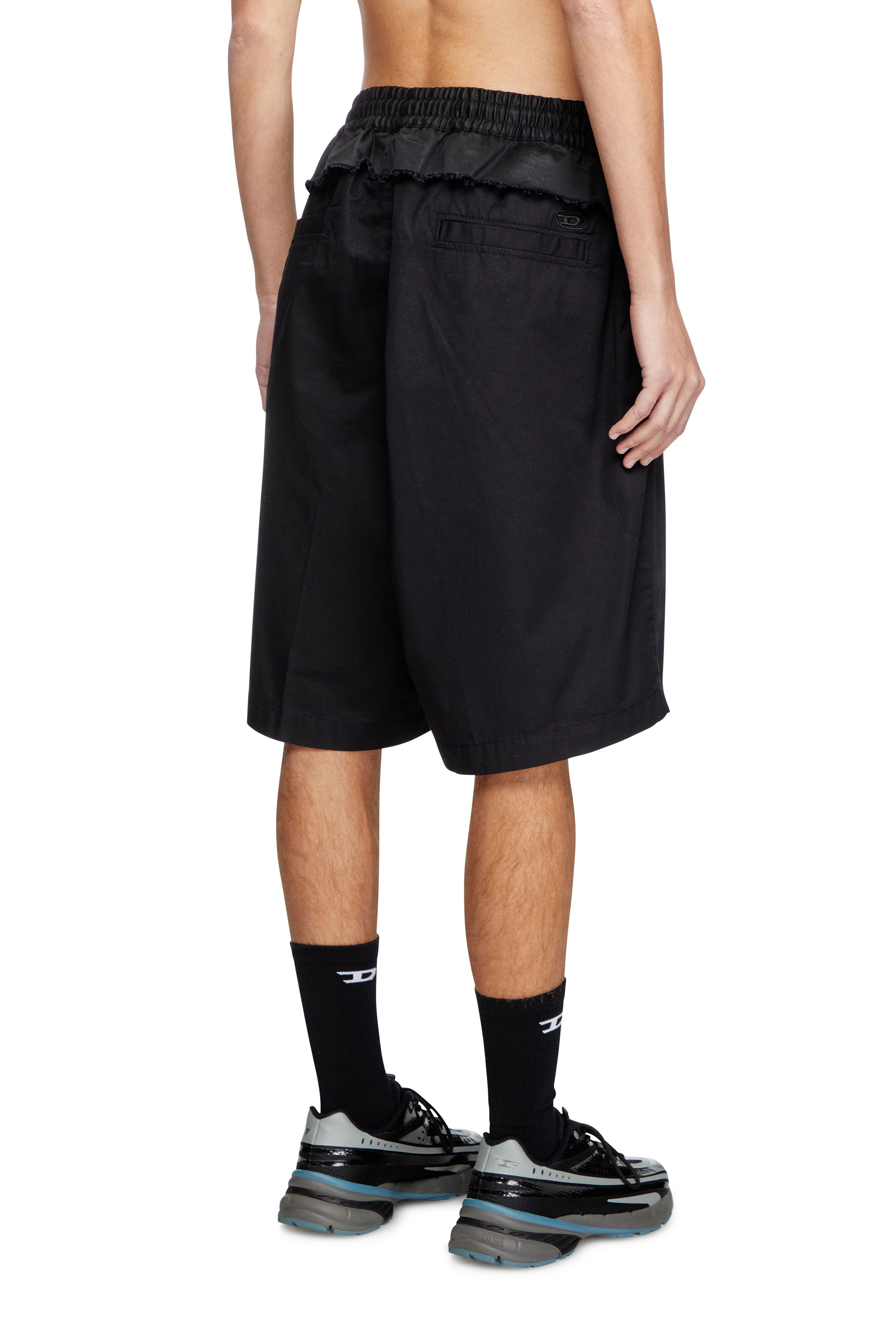 Diesel - P-GUSTAF-SHORT, Male's Cargo shorts in Black - 2