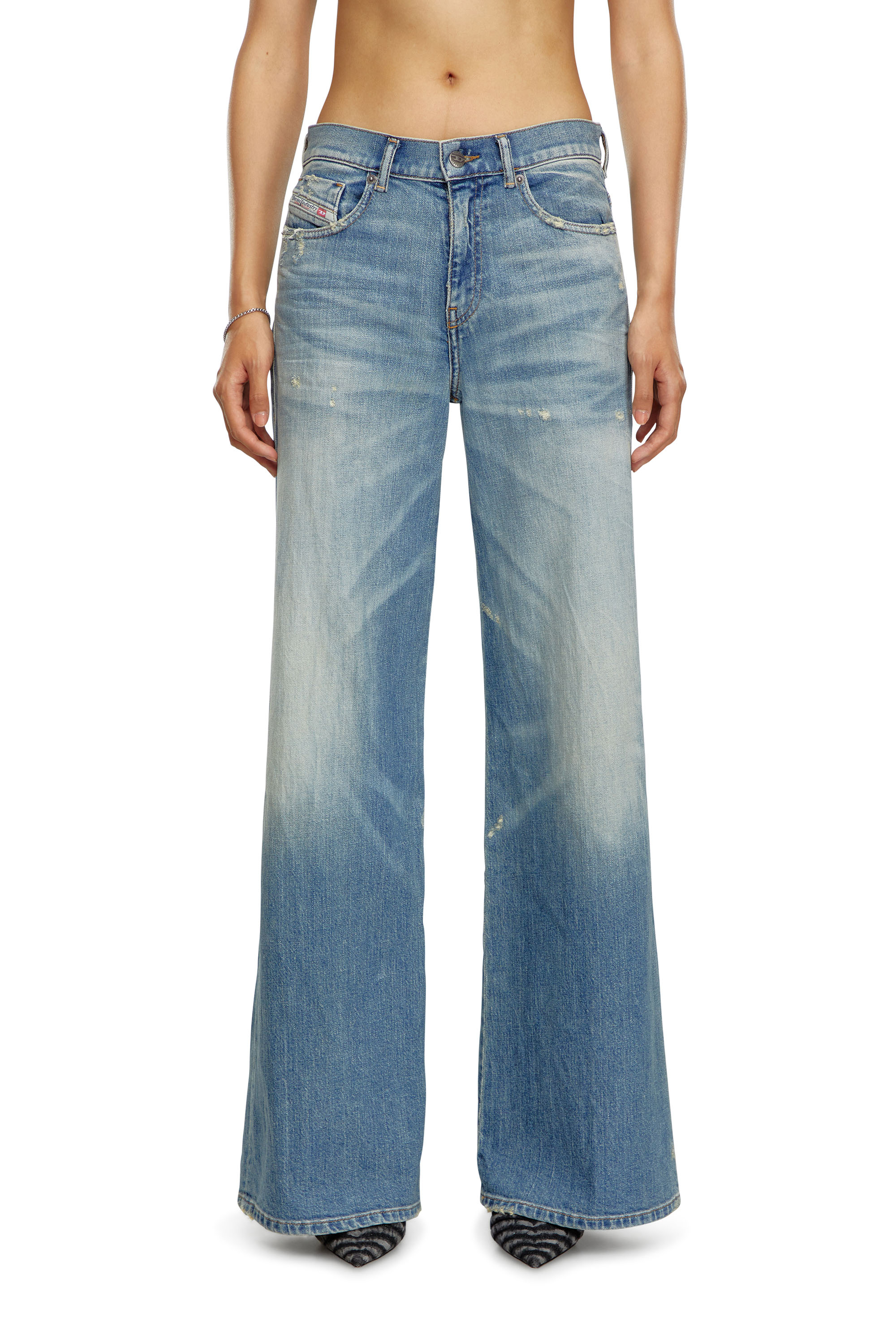 Diesel - Flare Jeans 1978 D-Akemi 09J44 Femme, Bleu moyen - Image 1